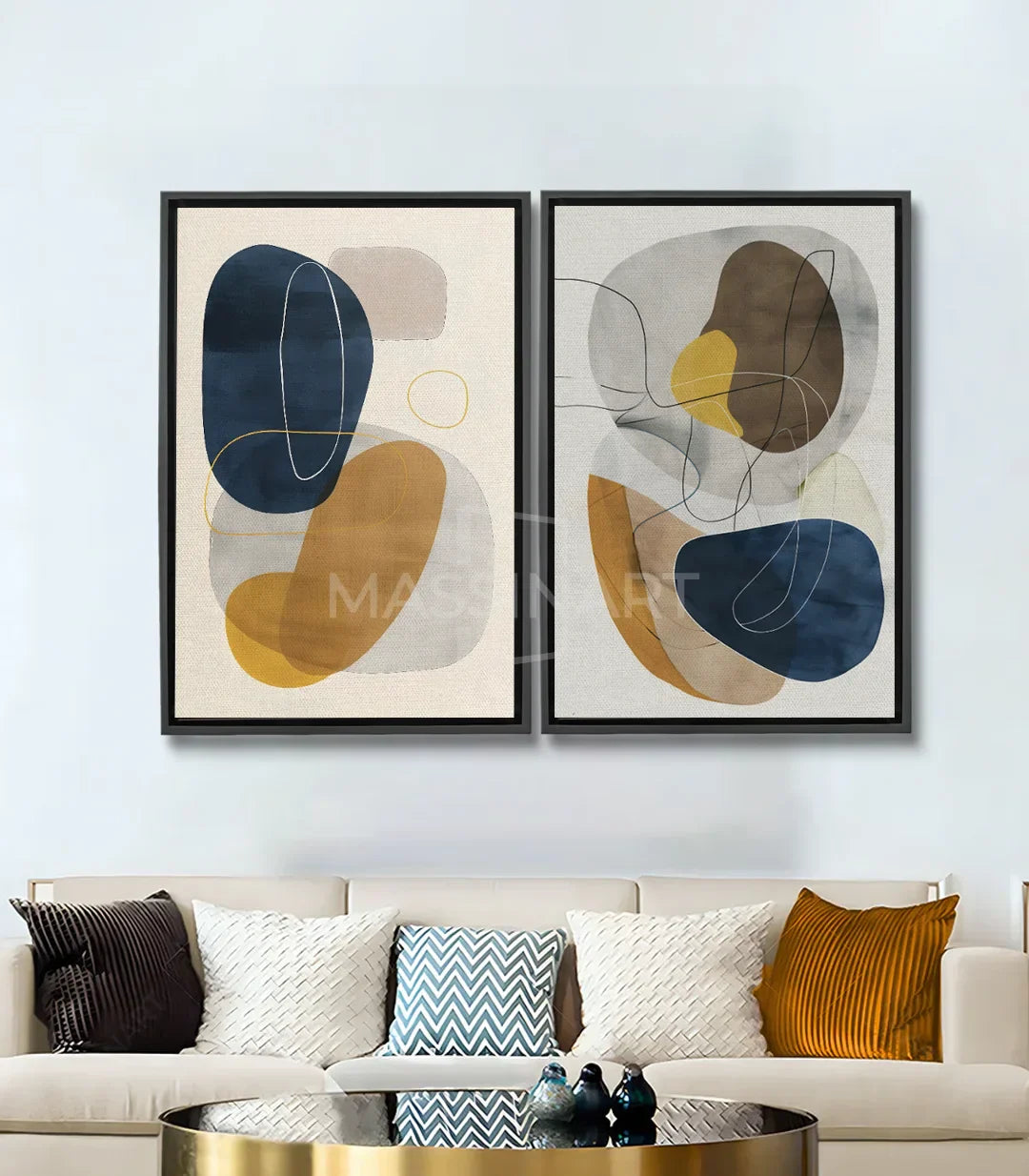 Cuadro Sway díptico abstracto — formas geométricas en azul navy, dorado y taupe sobre fondo beige | Massinart