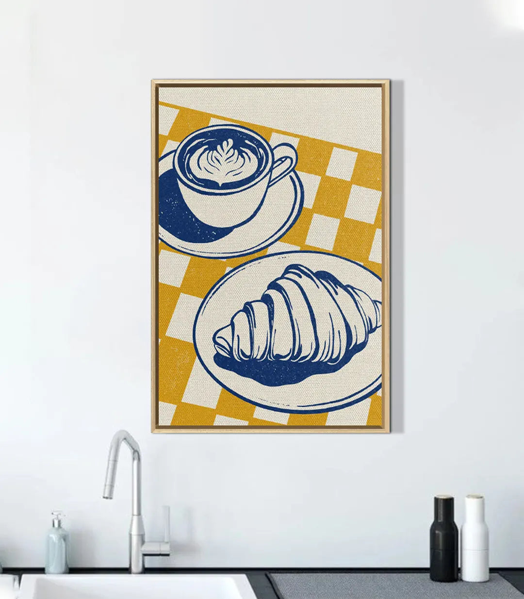 Latte Break – cuadro decorativo vertical minimalista, estilo nórdico para salón o cocina