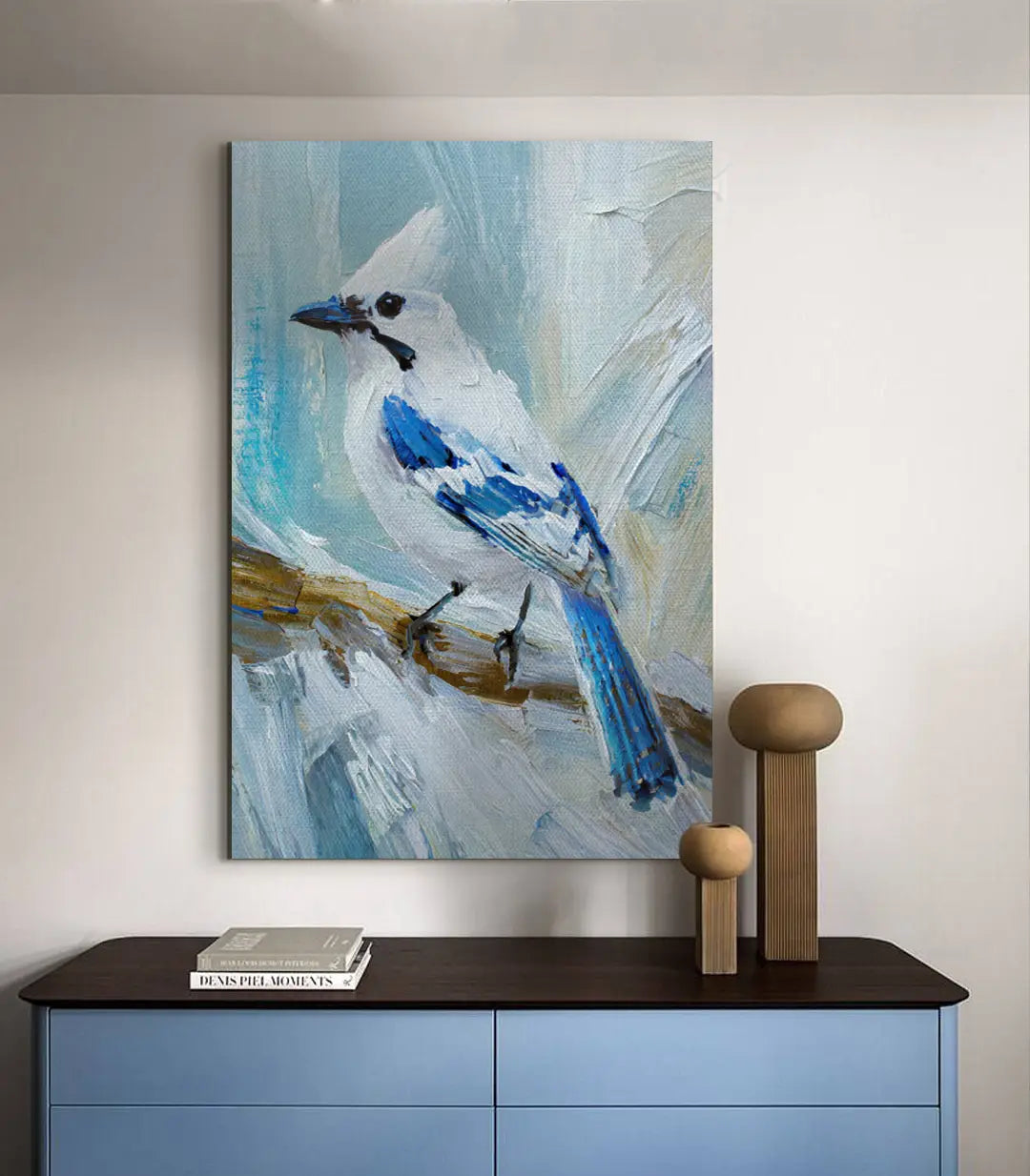 Decoración interior Bluejay con marco negro en pared blanca — Massinart