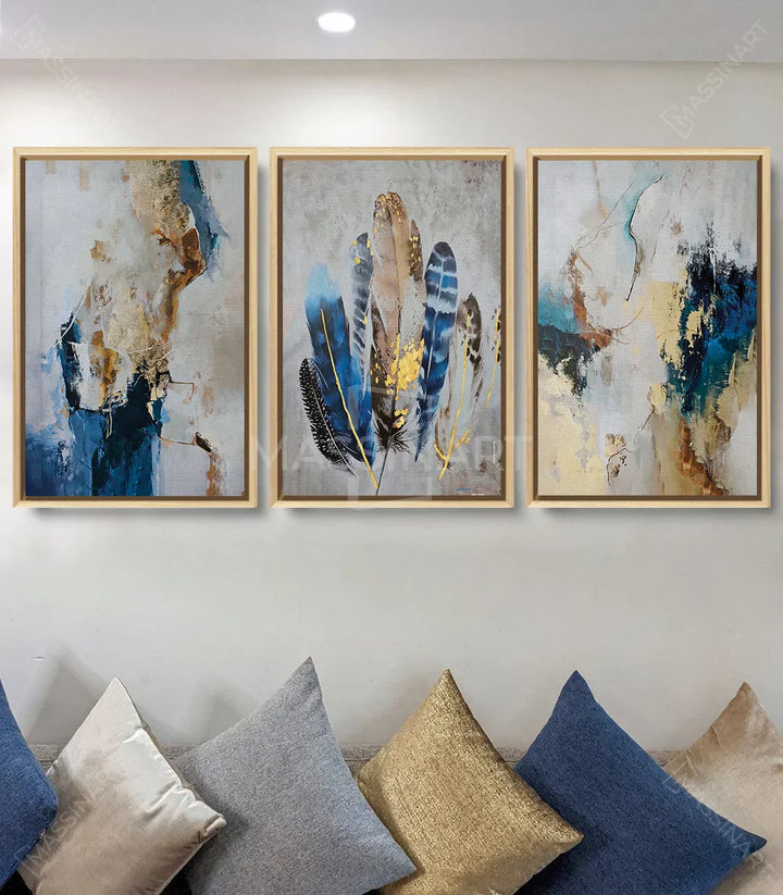 Panel derecho del tríptico, texturas abstractas en azul y amarillo dorado Massinart