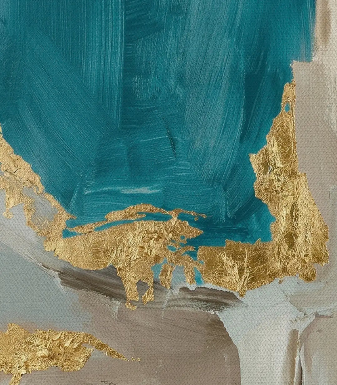 Cuadro abstracto Aurelia en dormitorio moderno, paleta azul y dorado sobre cabecero de cama