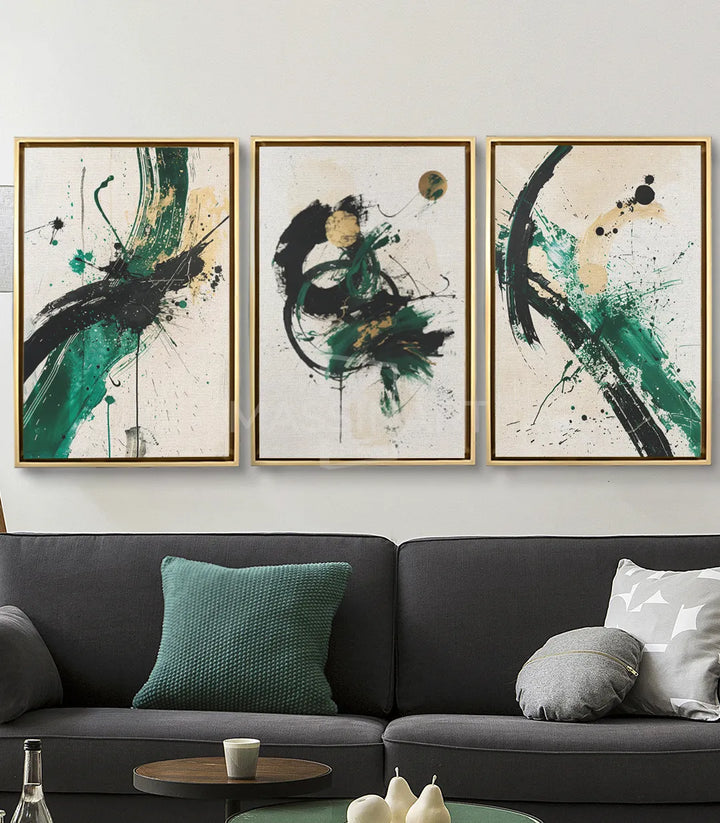 Cuadro Thrive tríptico en salón moderno — colocado sobre sofá gris, decoración contemporánea, Massinart