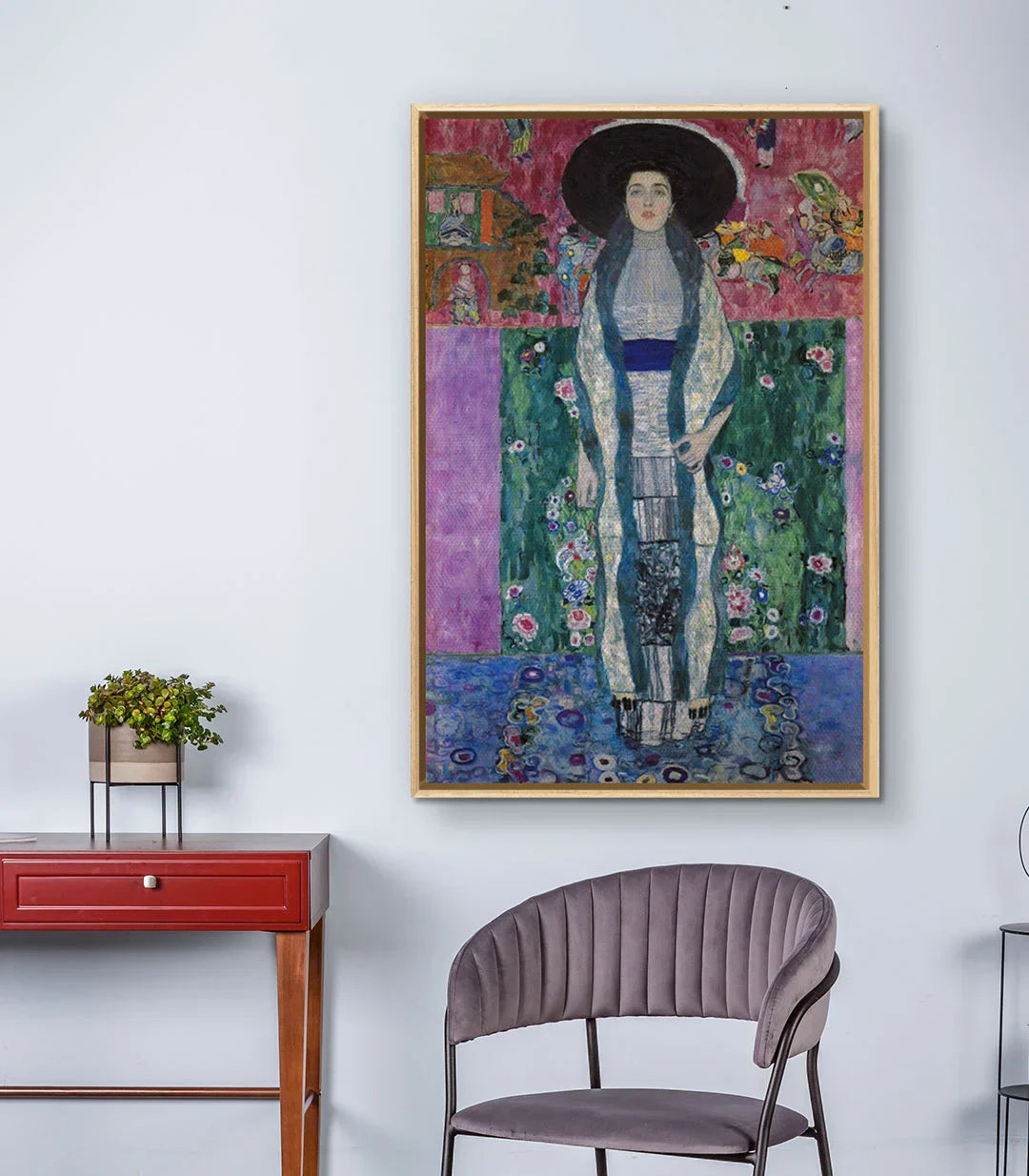 Ambientación interior con cuadro retrato femenino Art Nouveau, Massinart