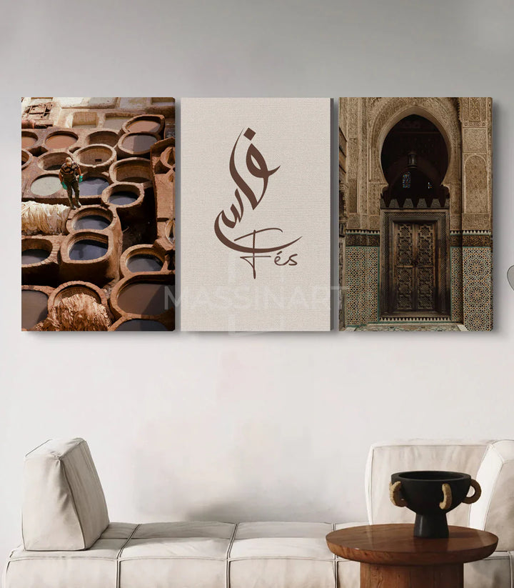 Cuadro Fes Charm Massinart en salón — tríptico decorativo sobre pared