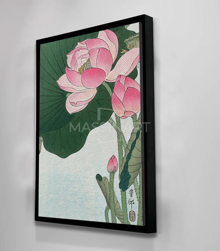Cuadro Blooming Lotus Massinart en pasillo — decoración interior botánica