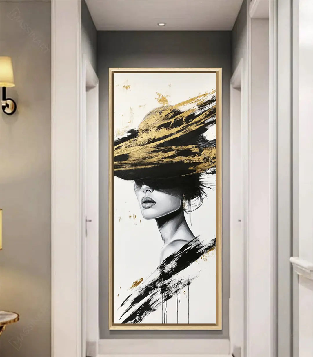 Cuadro Hidden Veil arte mural figurativo mujer pasillo elegante Massinart