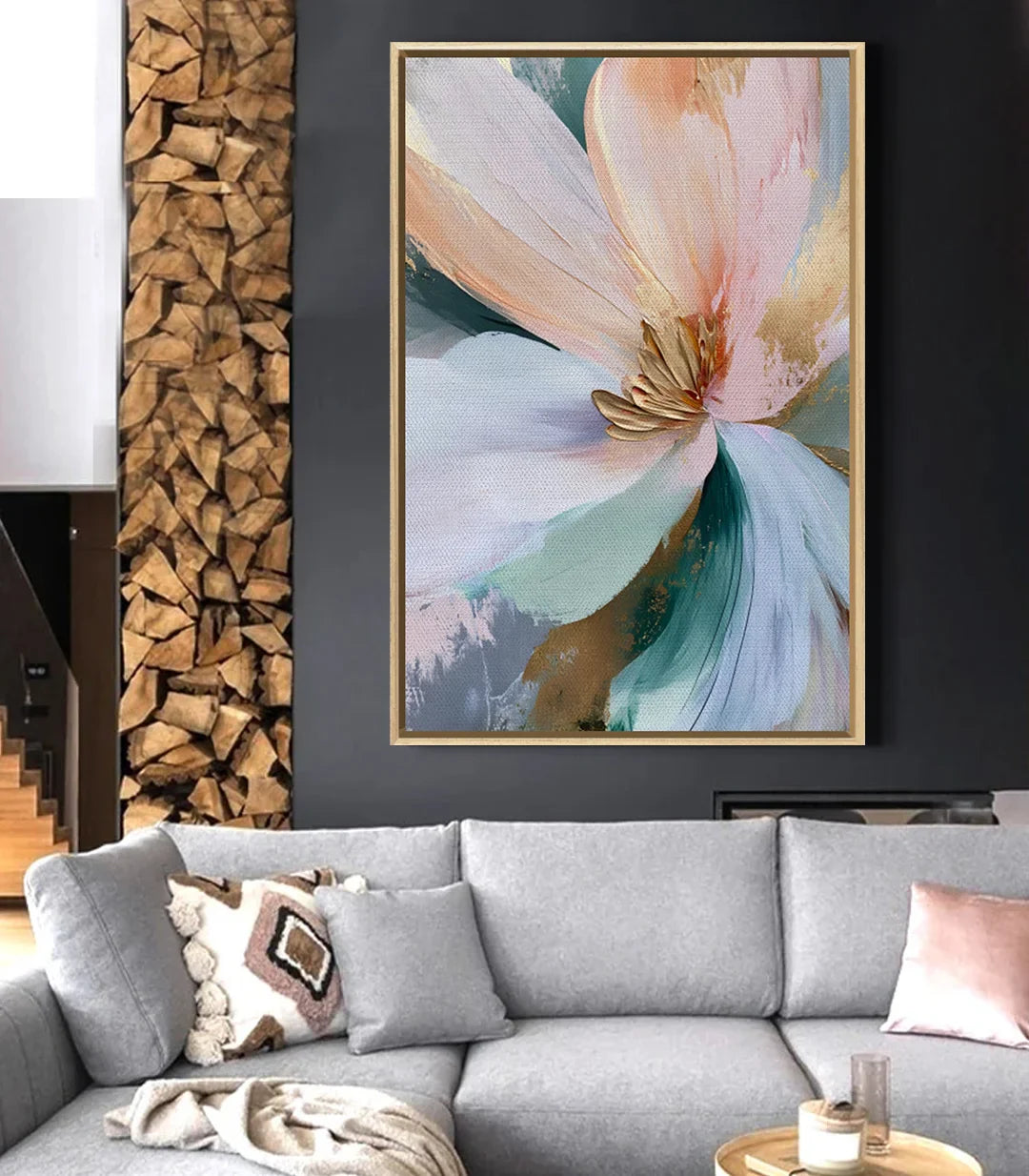 Cuadro Rose Breath en salón moderno gris — decoración de pared contemporánea Massinart