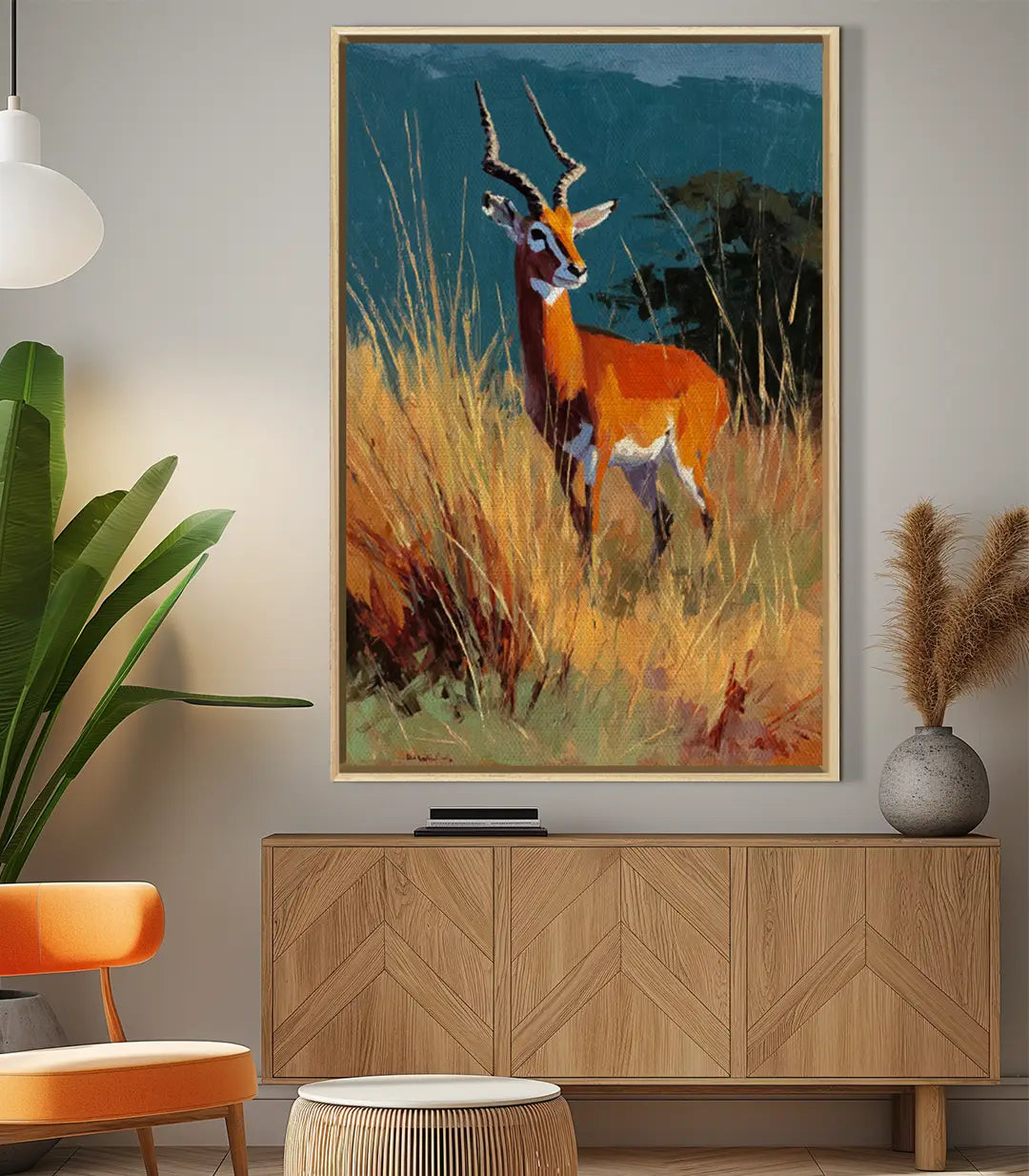 Decoración salón contemporáneo — cuadro antílope sabana en pared gris, armonía de colores naturales Massinart