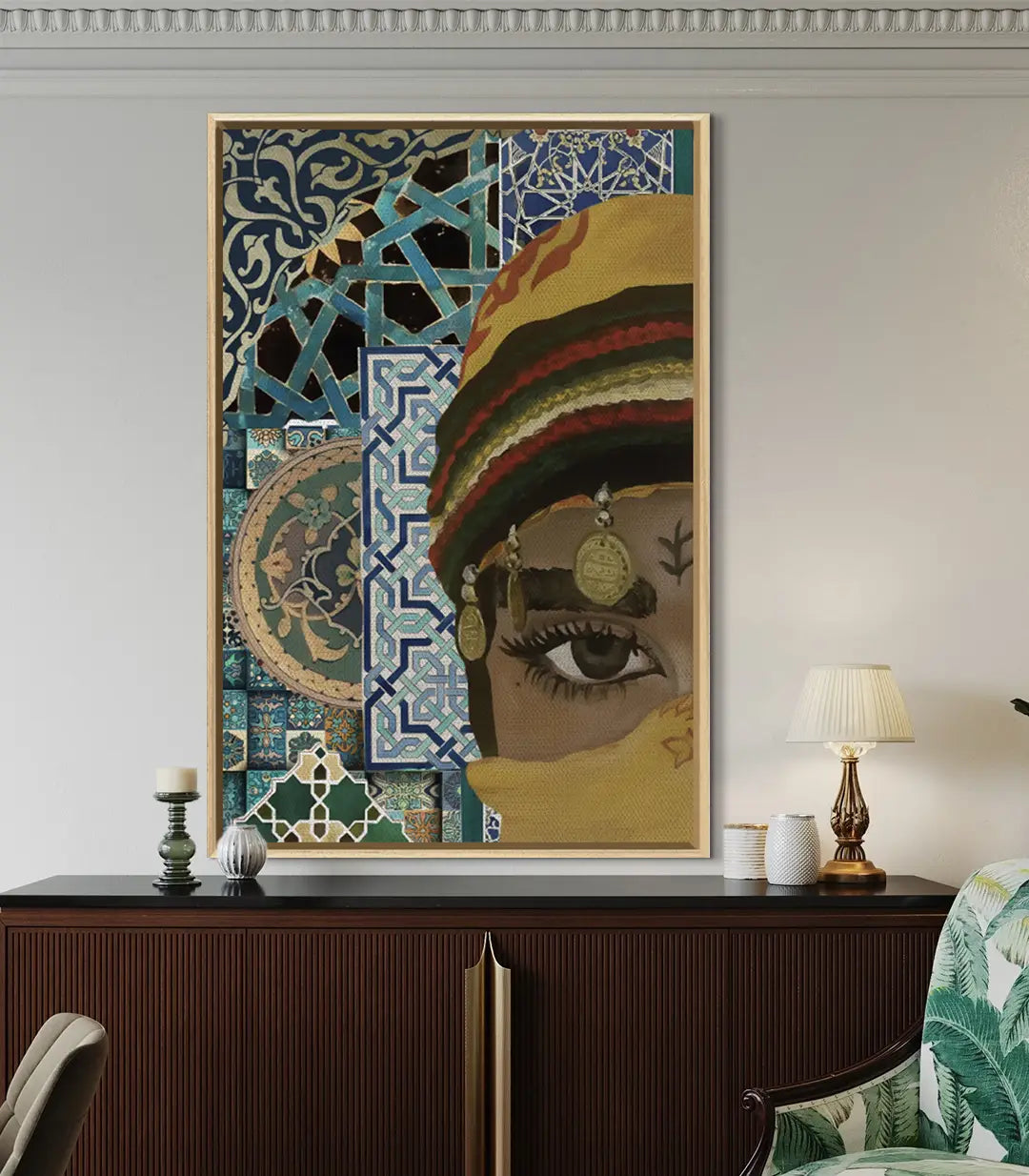 Cuadro Eye of Heritage como decoración de pared en salón moderno Massinart