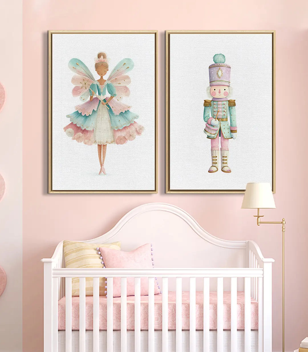 Cuadro Fairy Guard díptico en habitación infantil decorada en rosa pastel, Massinart