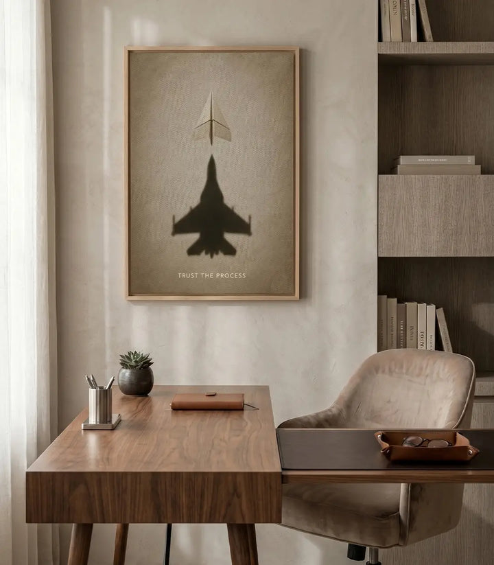 Cuadro decorativo Trust the Process con tipografía minimalista en tonos beige, ideal para escritorio o salón moderno
