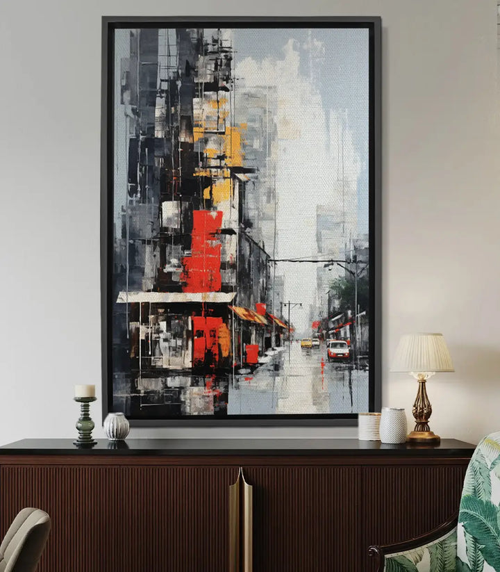 Cuadro abstracto de calle urbana entre niebla con edificios en gris y detalles en rojo y amarillo — Massinart
