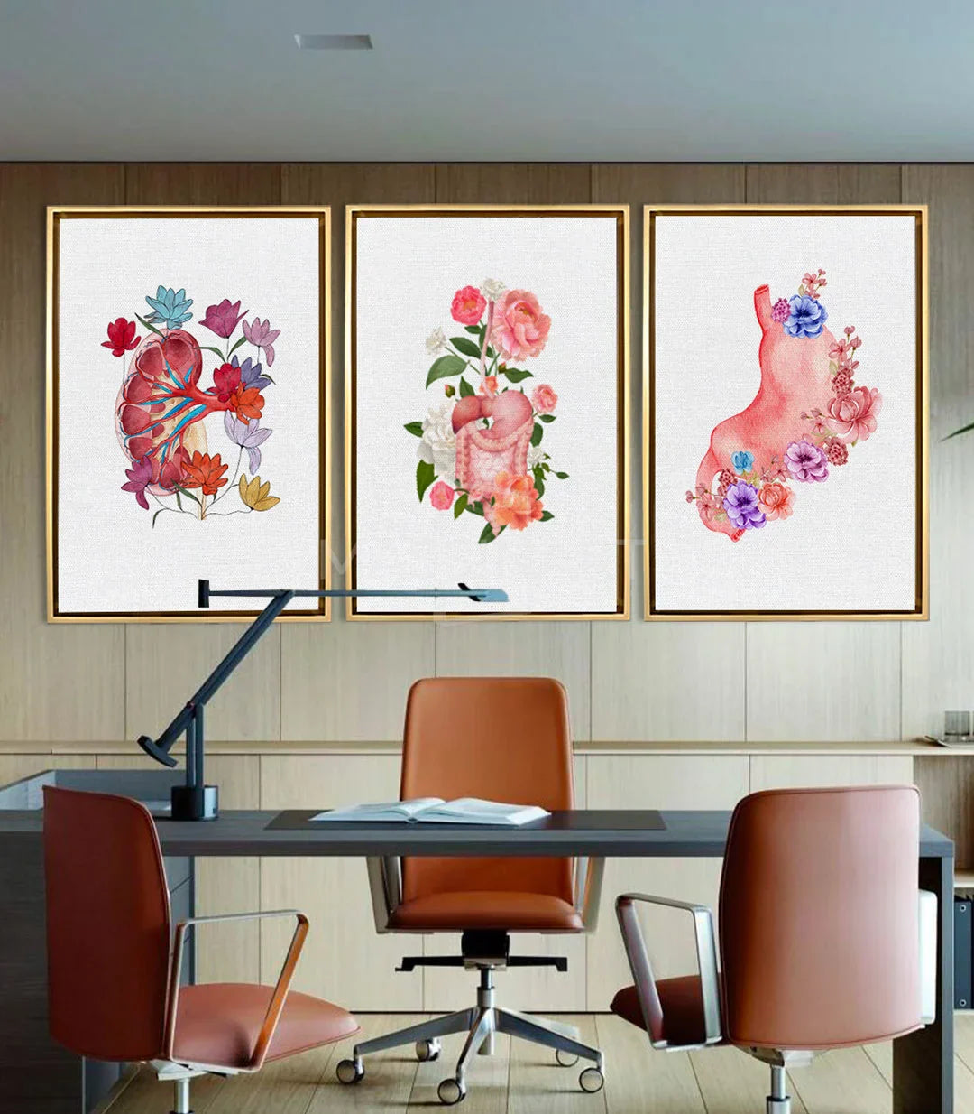 Tríptico Blooming Organs en decoración de oficina moderna sobre pared blanca Massinart