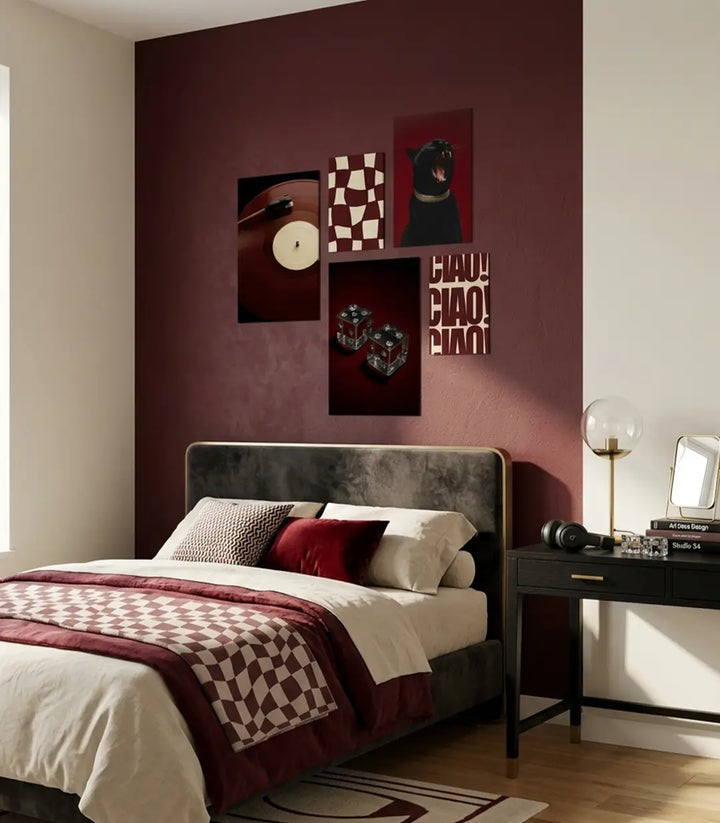 Cuadro Velvet dados vintage sobre fondo burdeos — estilo retro Massinart