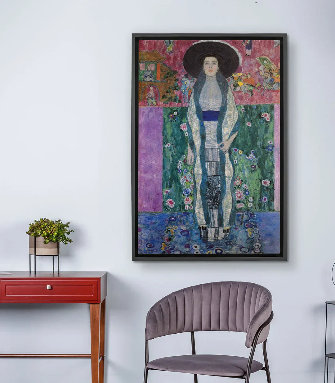 Cuadro retrato mujer floral Art Nouveau en salón moderno, Massinart