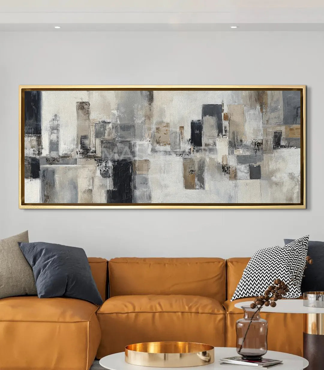 Cuadro Cérène sobre sofá naranja en salón moderno, decoración contemporánea, Massinart