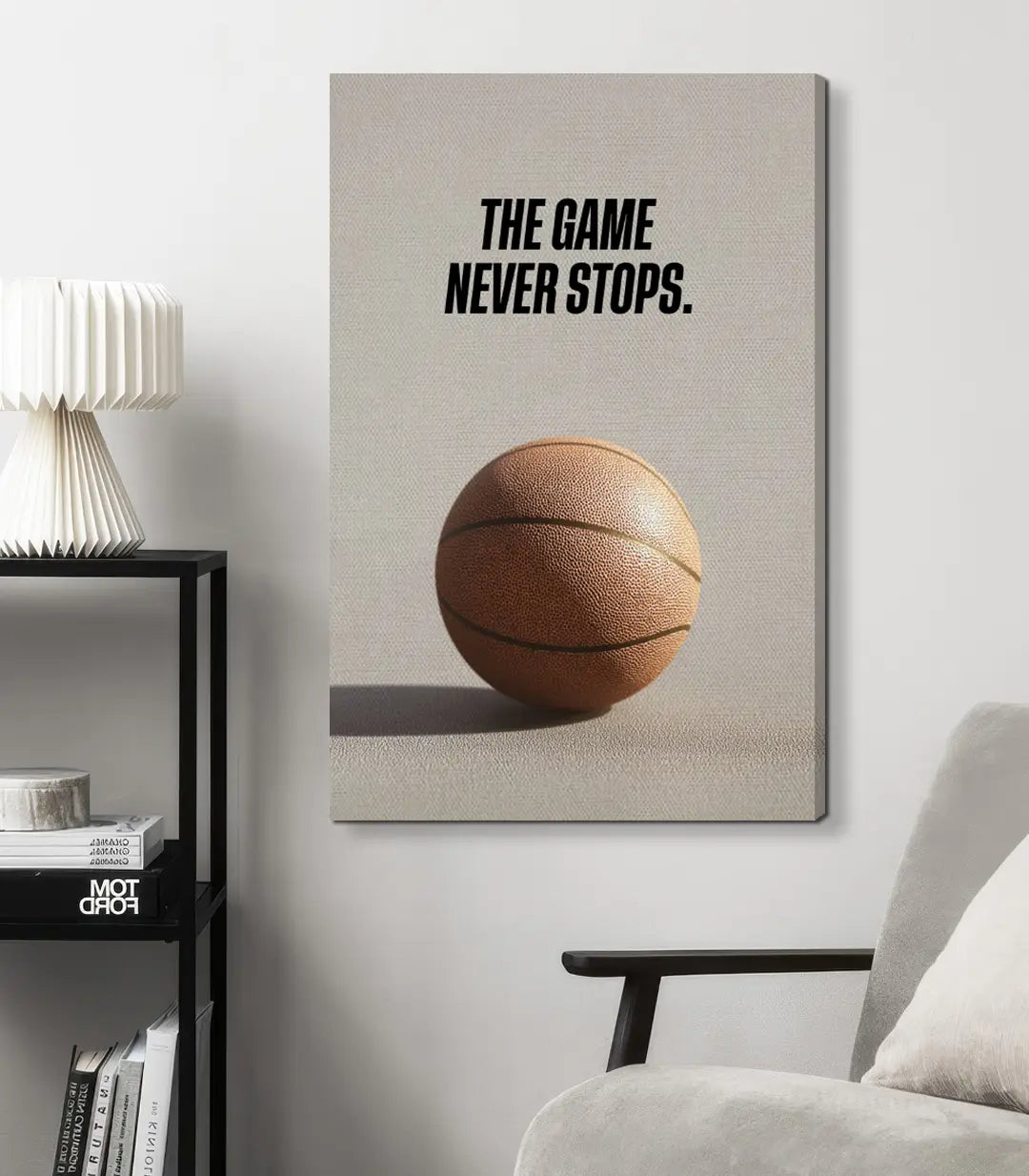 Cuadro de baloncesto en salón moderno con tonos neutros, decoración de pared, Massinart