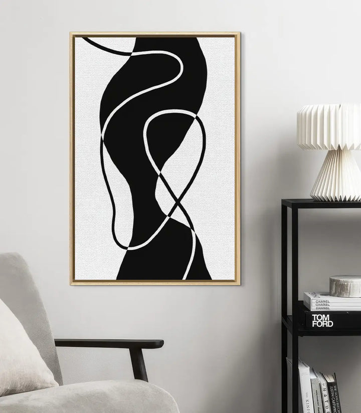 Cuadro Black Fluidity detalle de formas orgánicas y contraste negro blanco Massinart