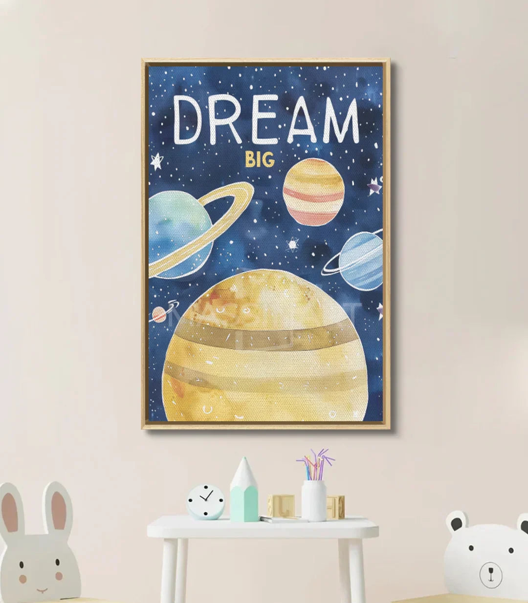Decoración infantil moderna — cuadro motivador con planetas y cosmos en habitación de niño contemporánea, Massinart