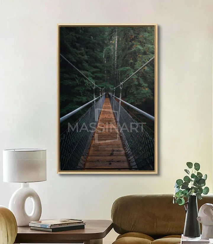 Cuadro Mystic Bridge en oficina — lienzo de paisaje boscoso colgado en pared de espacio de trabajo, Massinart