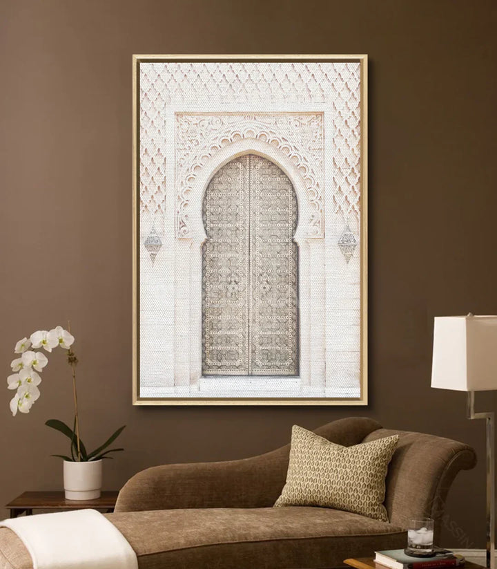 Decoración interior salón marroquí con cuadro de puerta tradicional Massinart