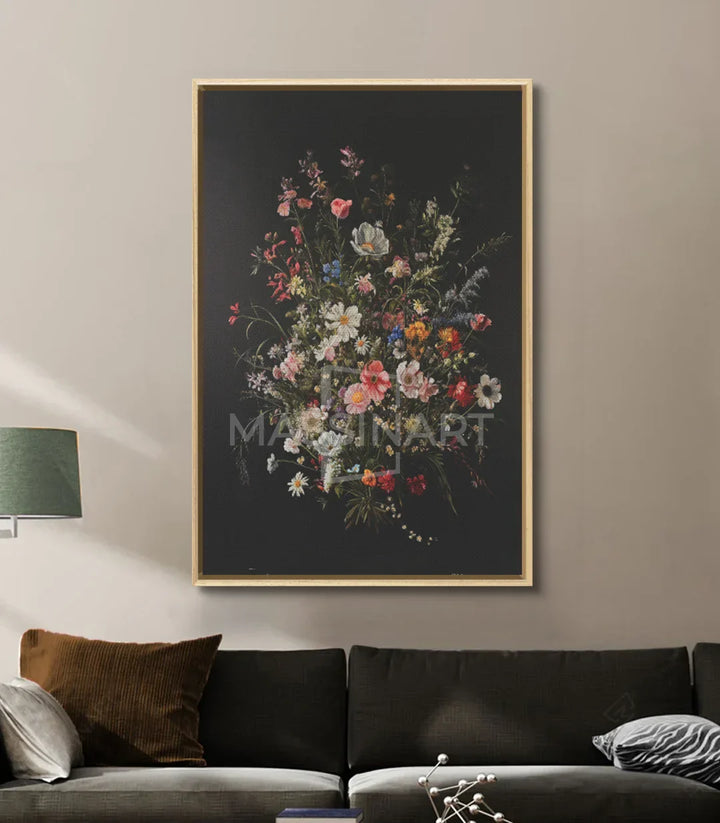 Cuadro Wild Flowers colocado sobre un sofá en interior decorado — Massinart