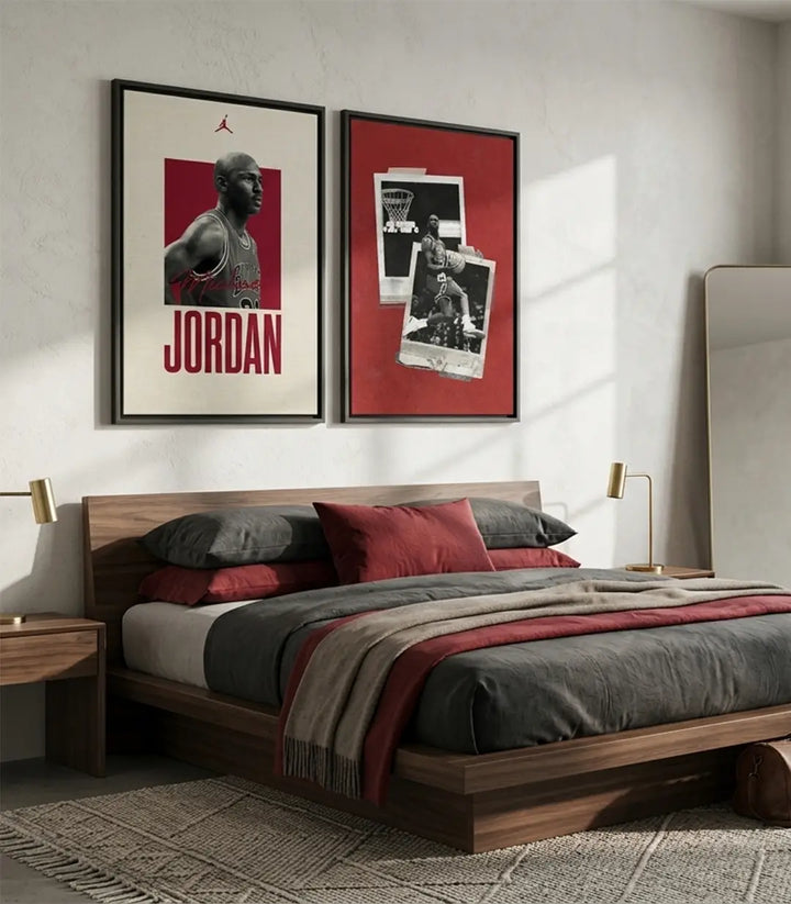 Díptico de baloncesto Jordan en salón moderno sobre consola de madera, decoración contemporánea