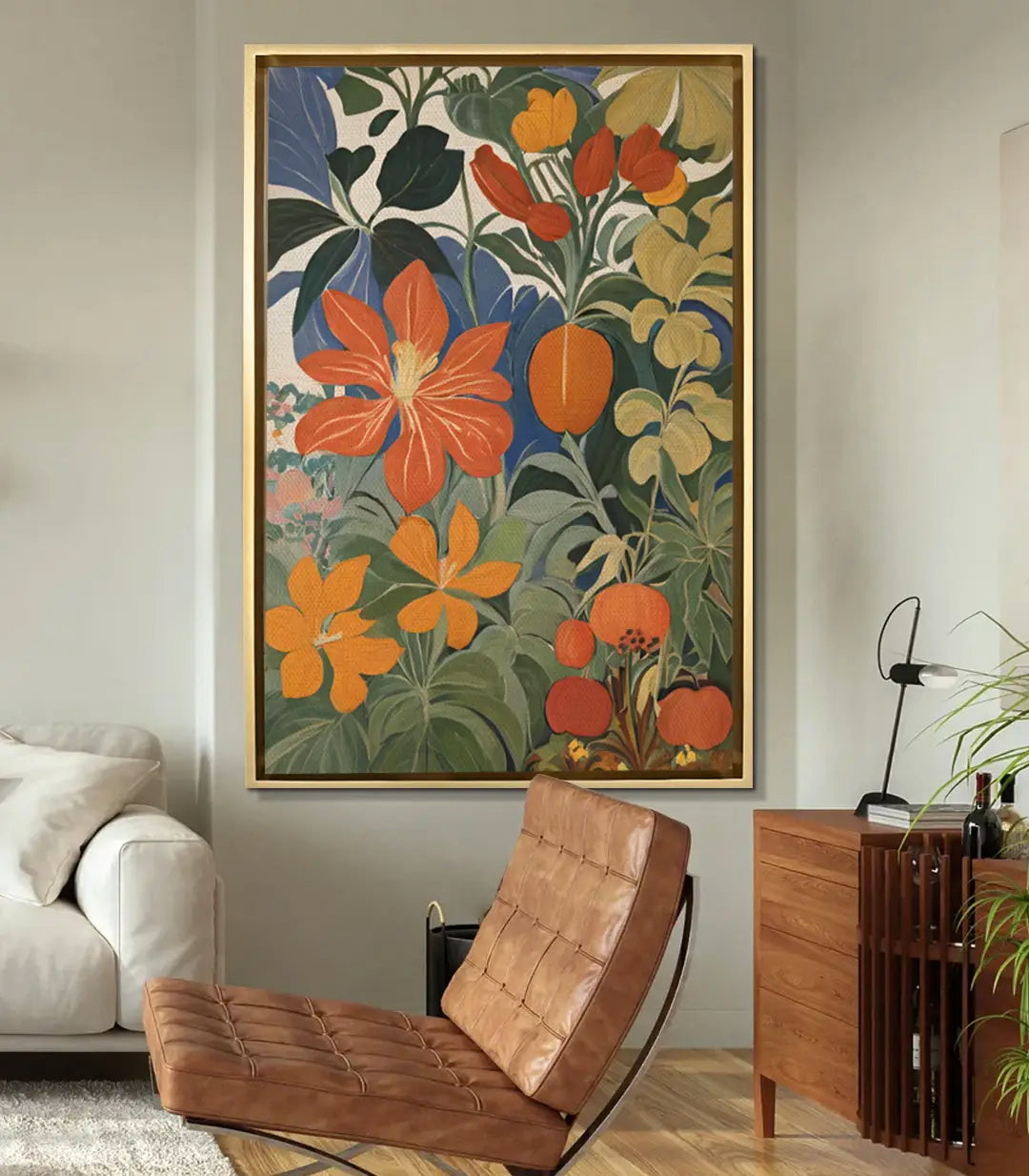 Cuadro floral Bloomtide en salón moderno, decoración mural vertical sobre sofá — Massinart