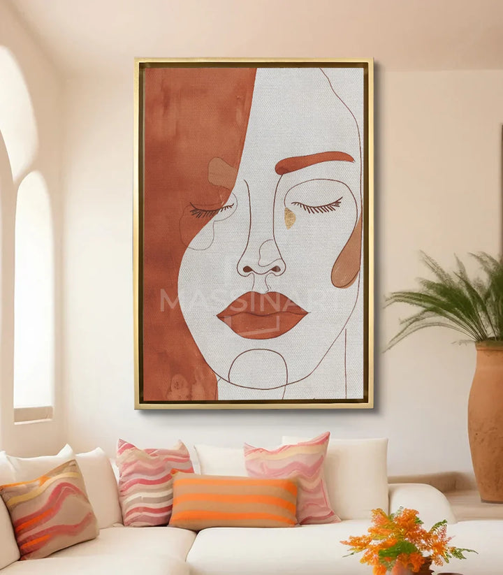 Cuadro retrato femenino Pensive Calm en salón moderno decorado con tonos neutros