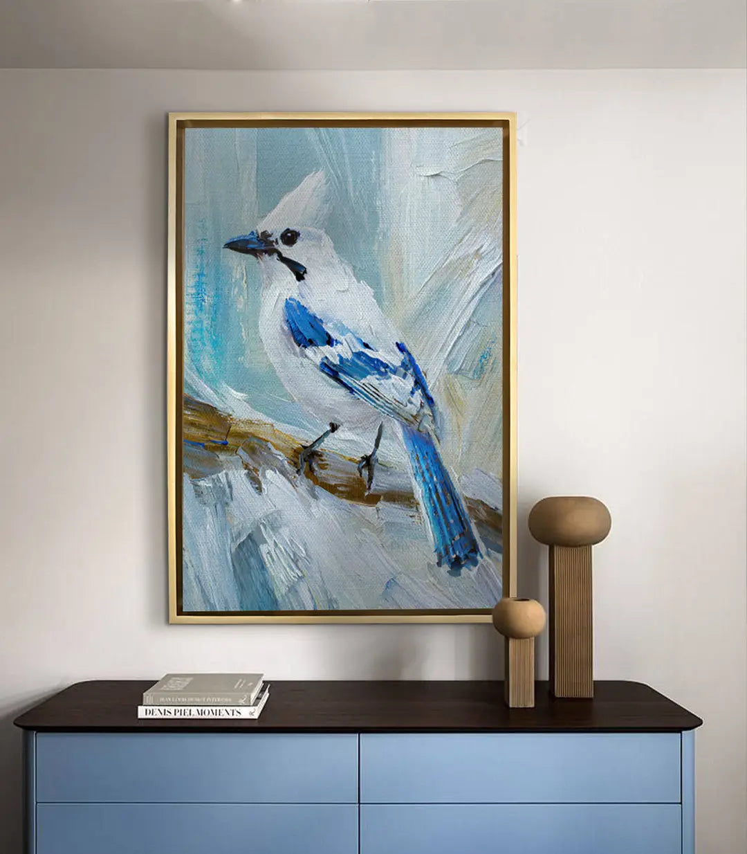 Ambientación Bluejay sobre consola de salón moderno en azul — Massinart
