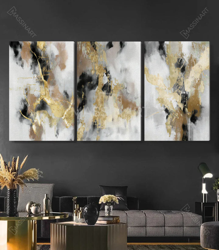 Tríptico Ethereal sobre sofá gris en salón moderno, decoración contemporánea — Massinart