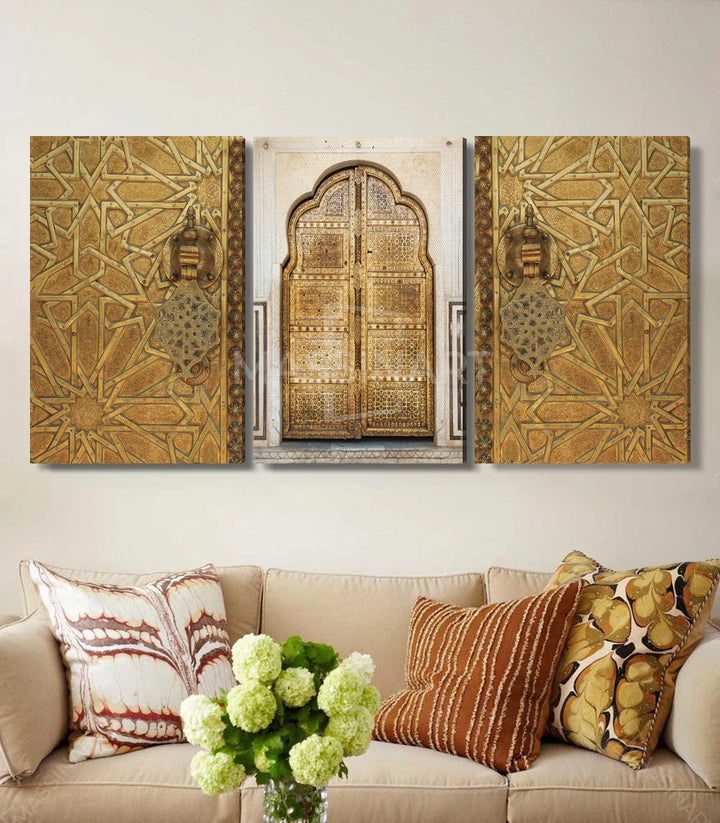 Tríptico Golden Gate en salón de decoración marroquí con tonos cálidos