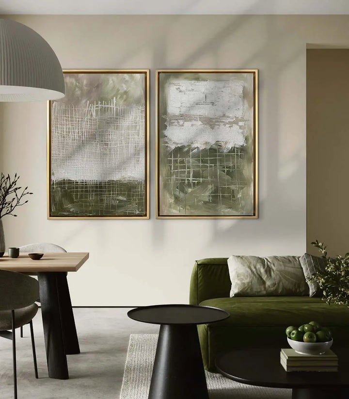 Cuadro Doodle en salón moderno con sofá verde, Massinart
