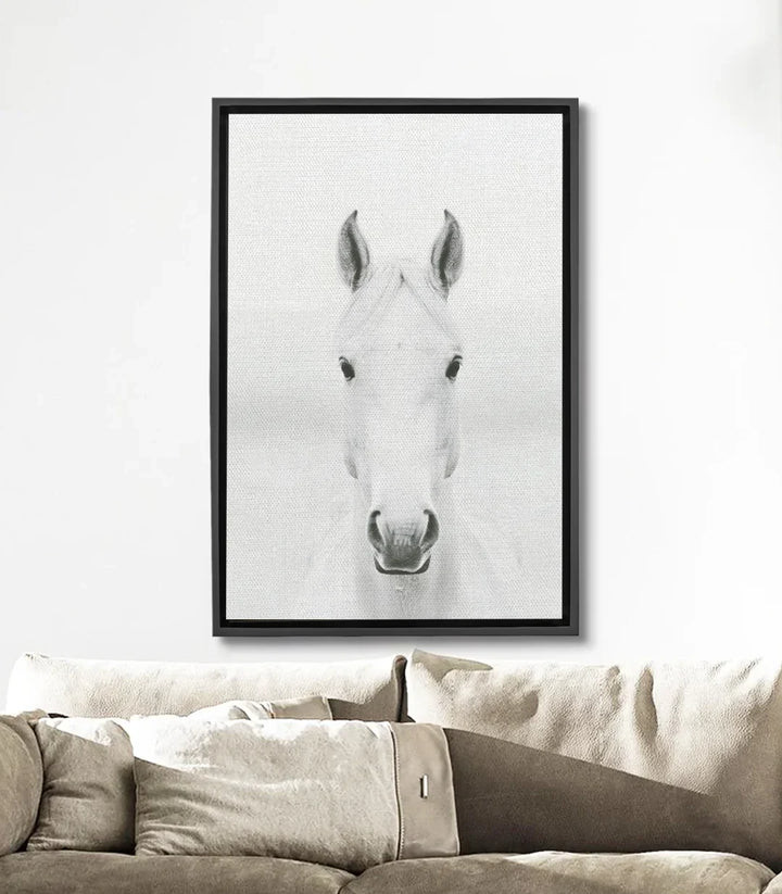 Cuadro de caballo blanco minimalista — retrato animal en blanco y negro, estilo contemporáneo