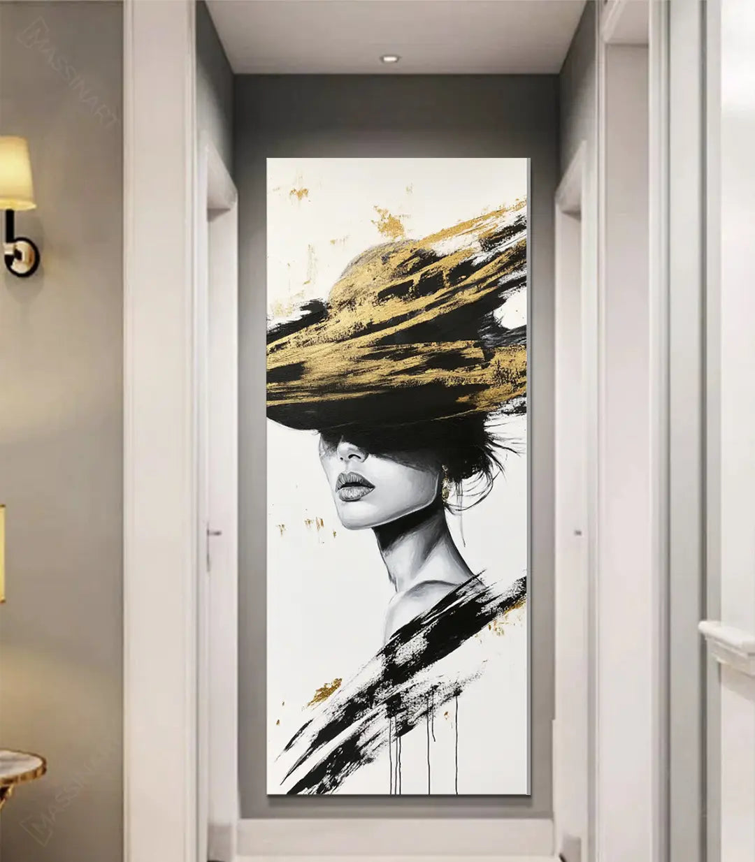 Cuadro Hidden Veil retrato contemporáneo negro dorado interior de diseño Massinart