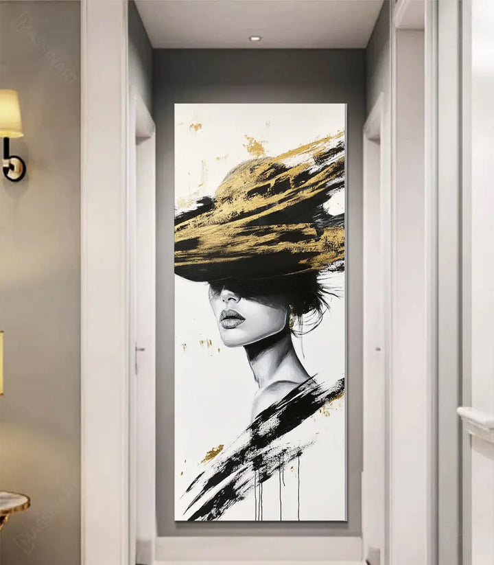 Cuadro Hidden Veil retrato contemporáneo negro dorado interior de diseño Massinart