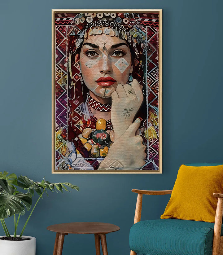 Cuadro Amazigh Gaze en salón moderno con silla amarilla decoración contemporánea Massinart
