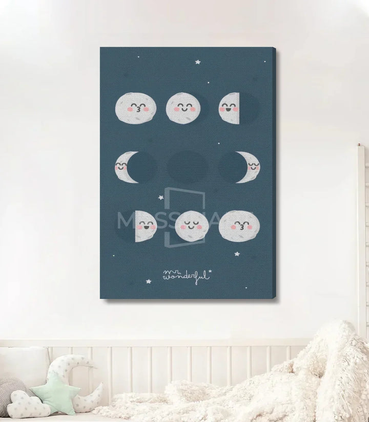 Cuadro luna sonriente Massinart — simulación en salón con decoración interior moderna