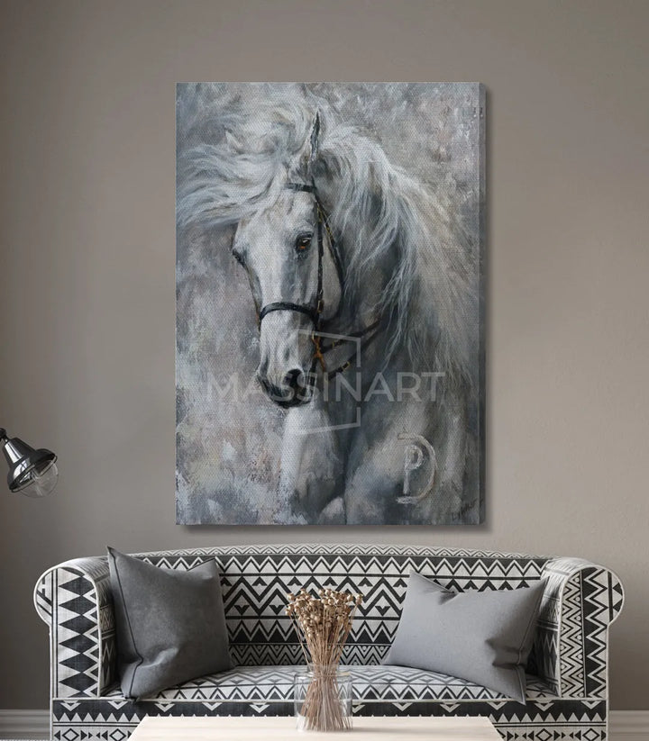 Cuadro retrato de caballo en pared de pasillo Massinart — decoración comedor elegante