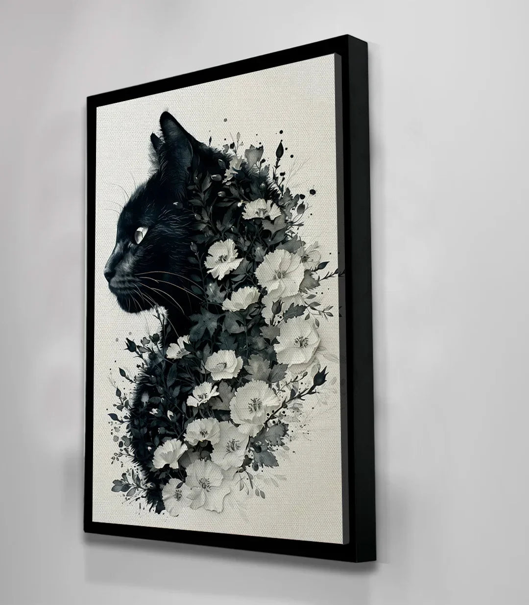 Cuadro Feline Blossom colgado en pared de salón Massinart