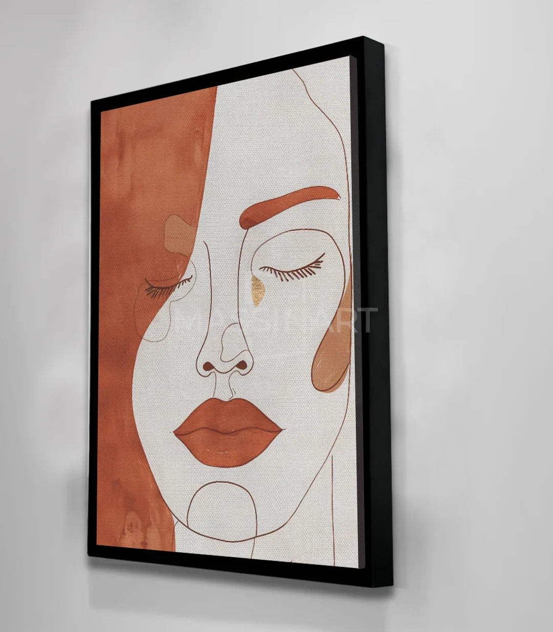 Cuadro Pensive Calm enmarcado en salón de estilo minimalista contemporáneo