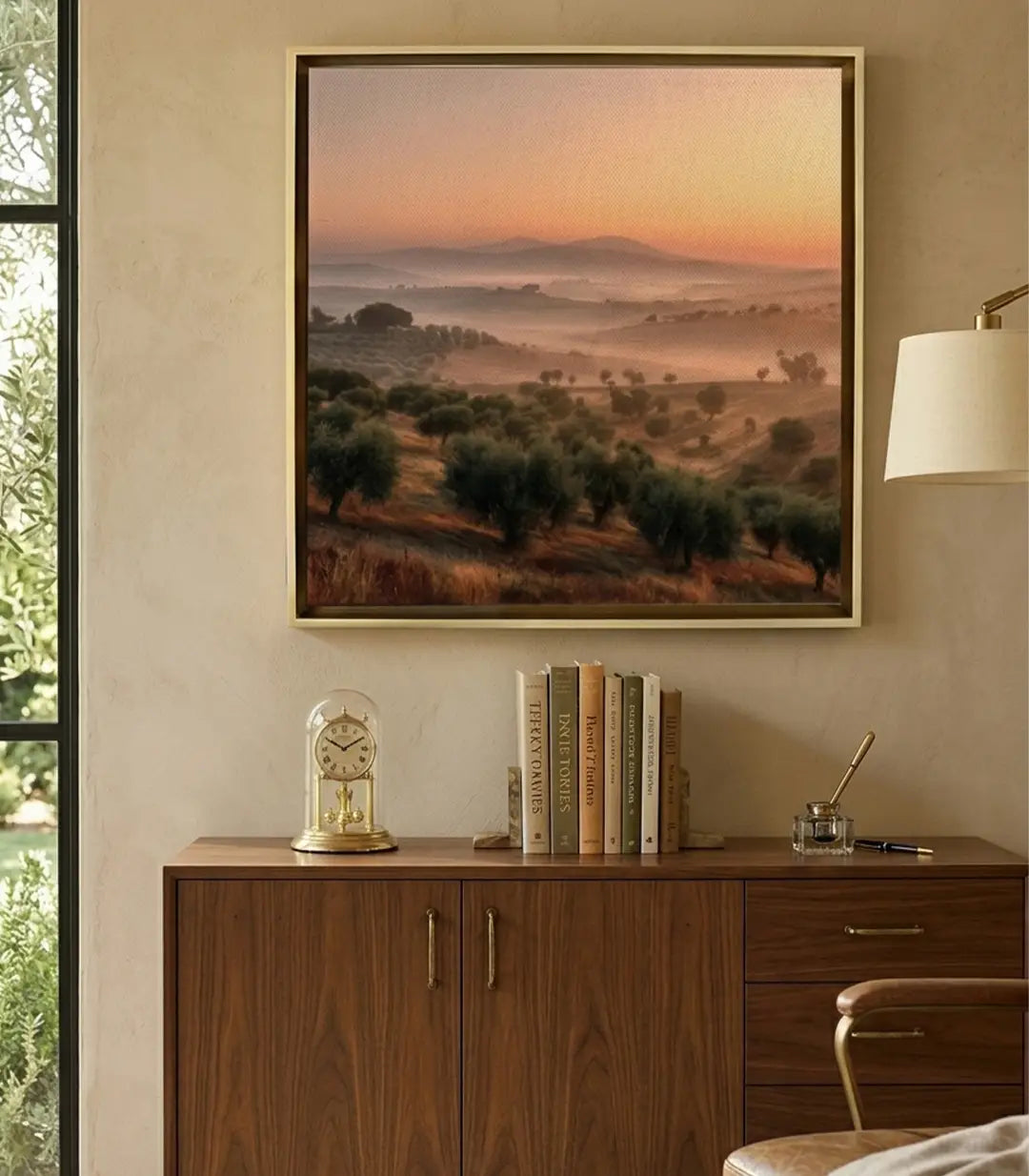 Cuadro Ridge en salón moderno sobre sofá, decoración con paisaje montañoso marroquí, Massinart