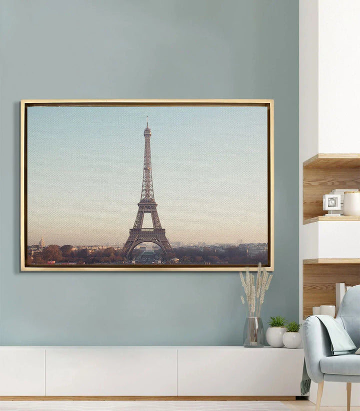 Cuadro Torre Eiffel en salón moderno decoración pared Massinart