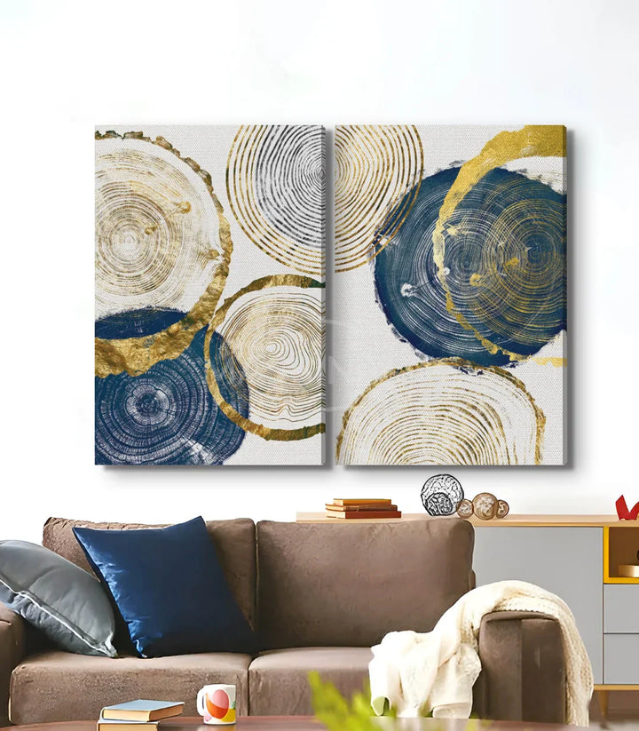 Detalle cuadro Wooden Stump díptico — anillos de madera abstracto azul dorado Massinart