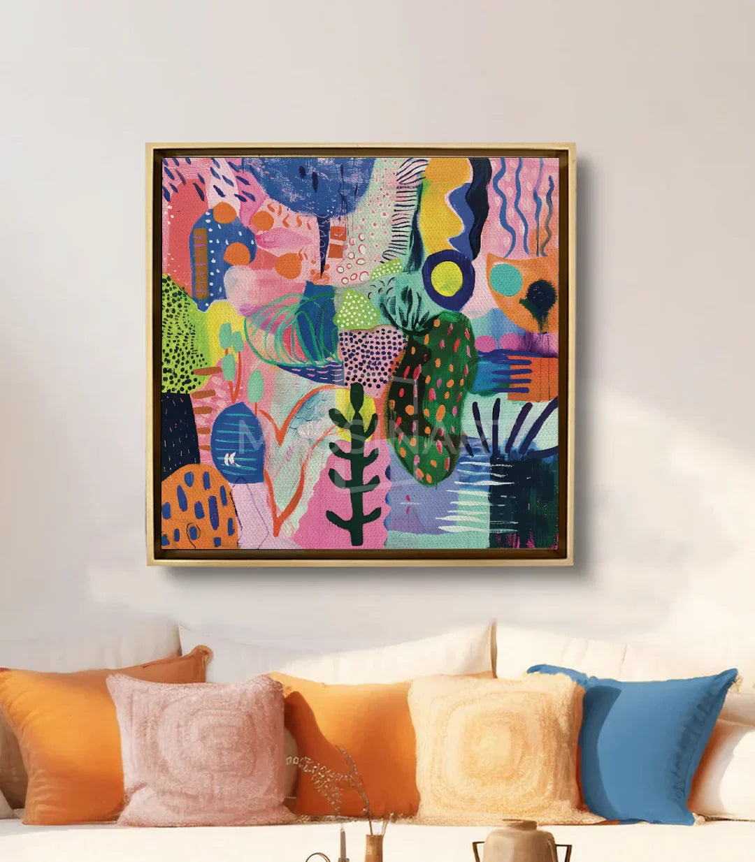 Cuadro Sylvan Muse en un salón moderno, decoración mural colorida sobre pared clara — Massinart