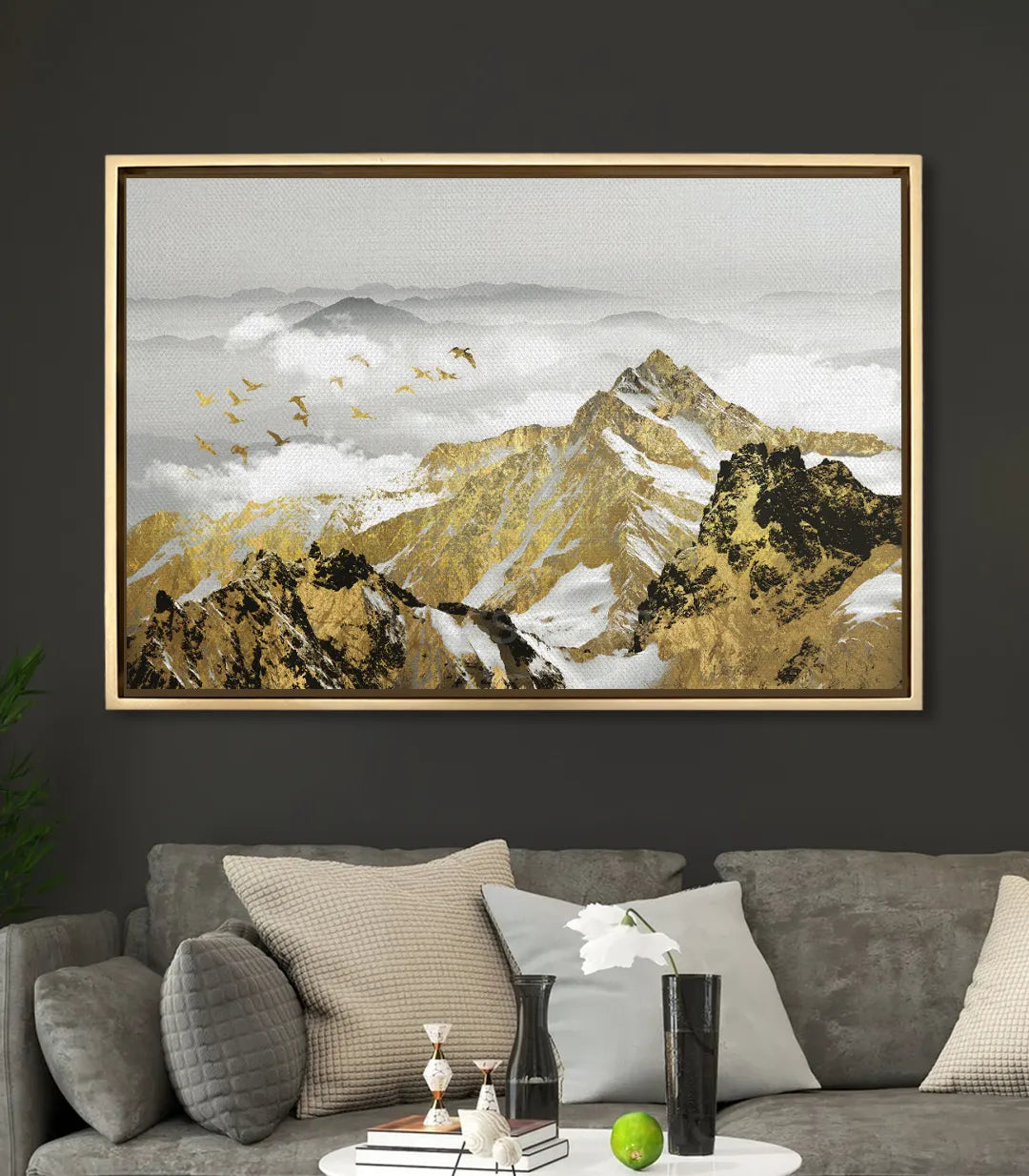 Cuadro paisaje montaña dorada en salón moderno contemporáneo — Massinart