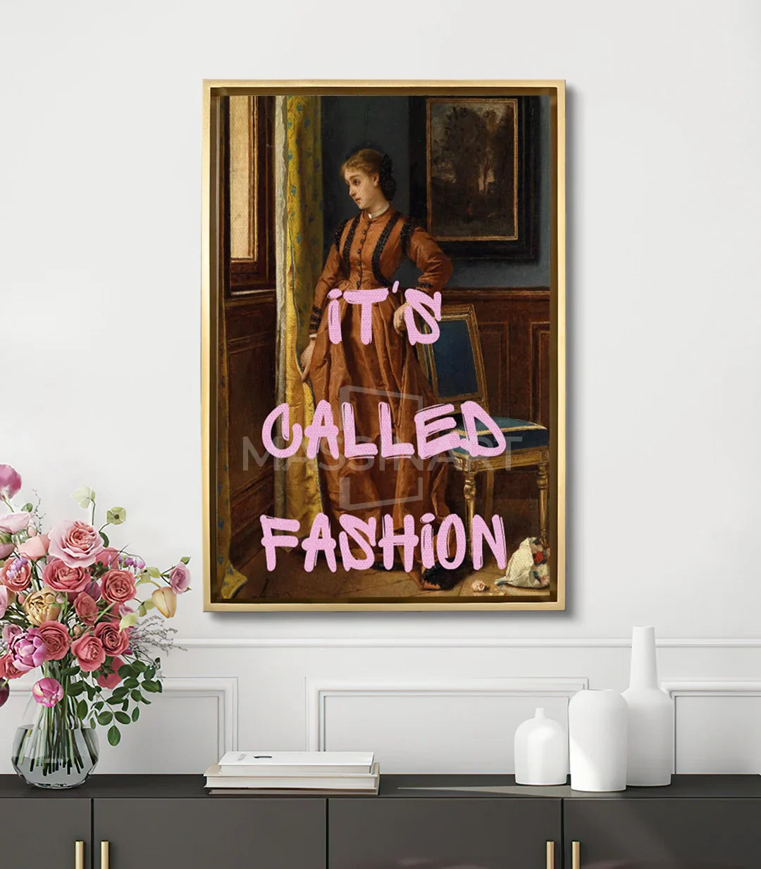 Cuadro fashion pop-art vertical en salón moderno decorado con estilo contemporáneo, Massinart