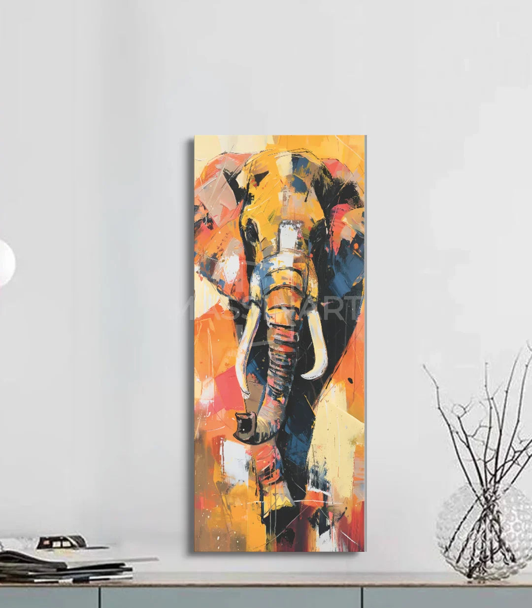 Cuadro elefante expresionista con paleta de colores vivos en decoración de despacho — Massinart