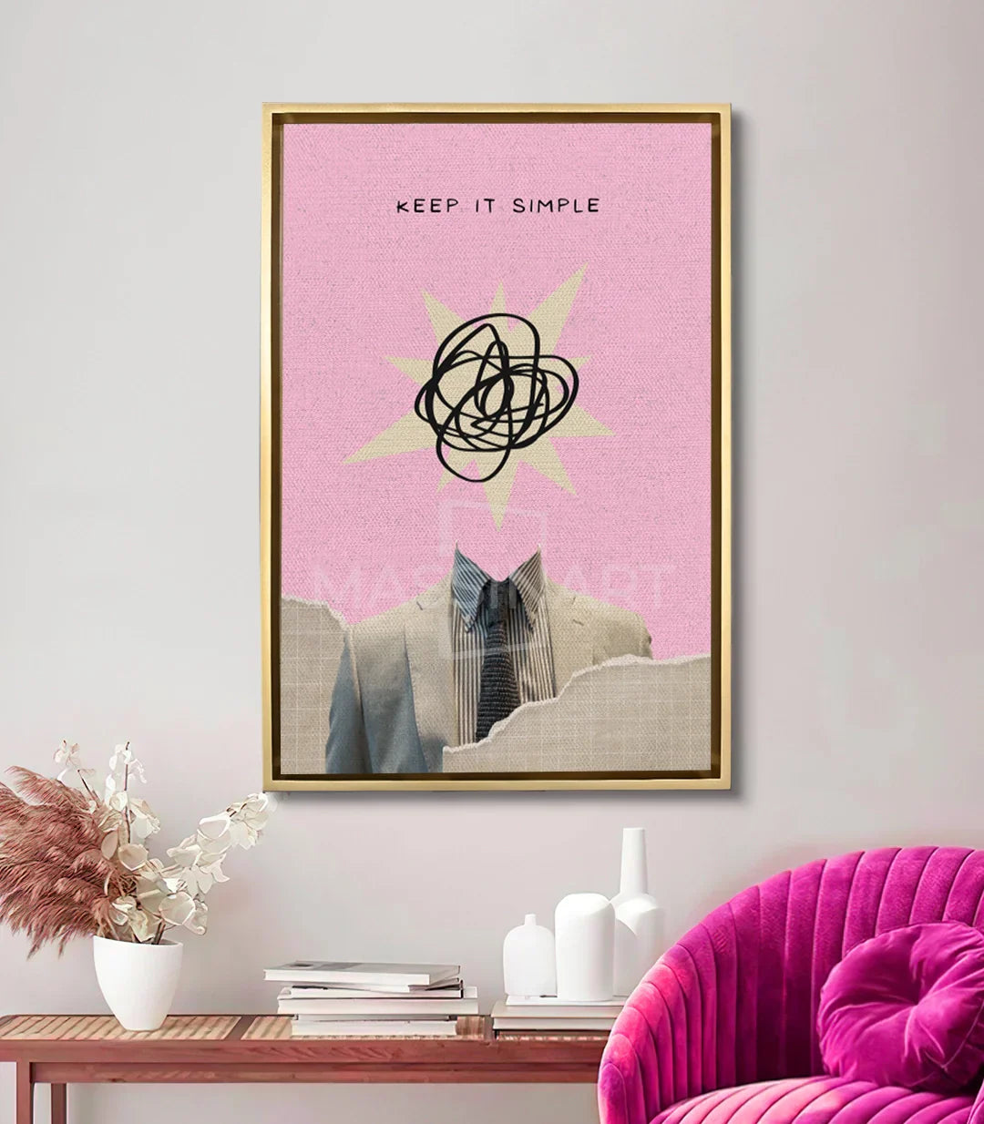 Cuadro Keep It Simple en salón moderno — decoración mural minimalista en tonos neutros