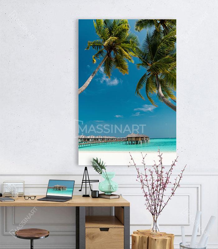 Cuadro decorativo Maldivas — palmeras, laguna turquesa y bungalows de playa — Massinart